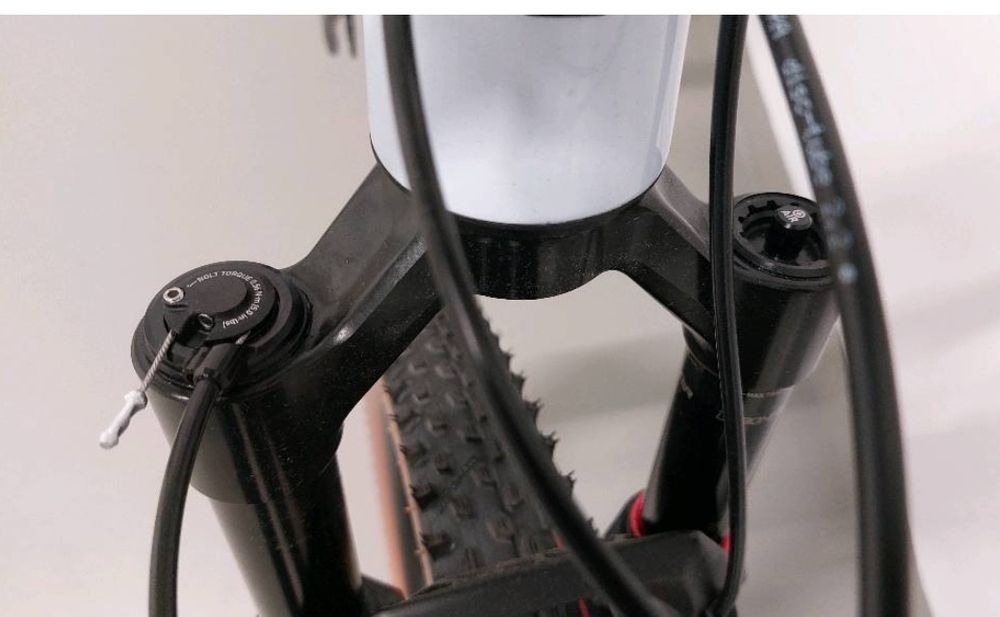 Нова вилка RockShox SID SL Ultimate 100mm Boost 29