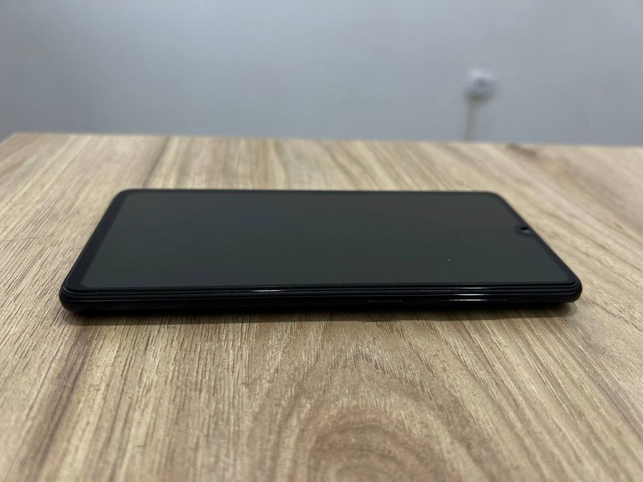 Самсунг а 41, хотираси 64 гб