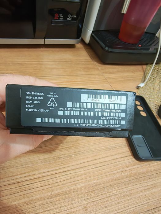 Vând Samsung S23 Cream-Gold La Cutie. 8 GB RAM, 256 GB