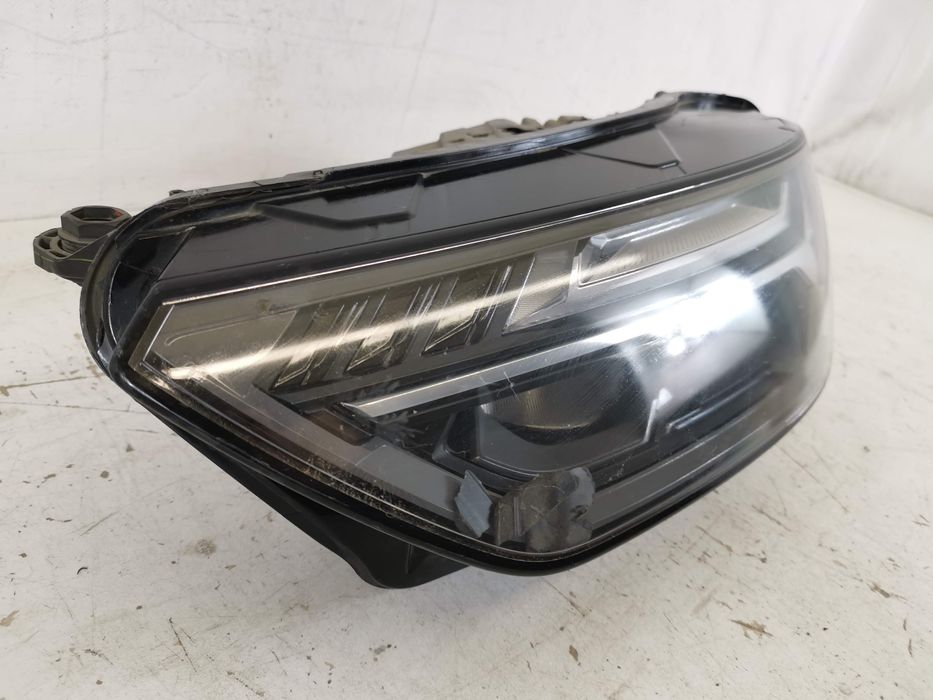 Фар Ляв Пълен Лед Ауди Q5 2 [фейслифт] [ - ] Оригинален Авариран Far L