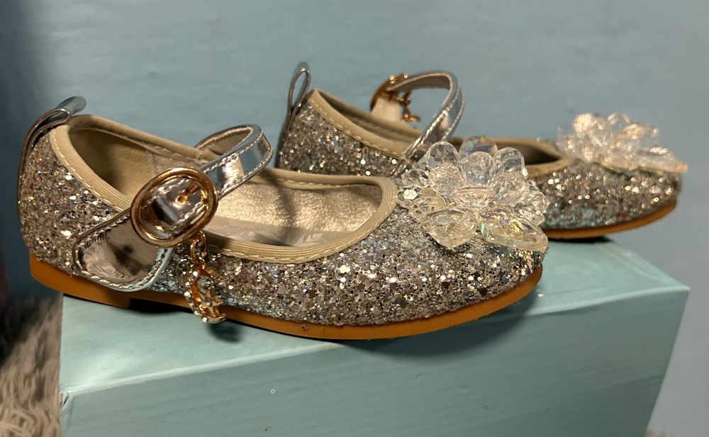 Платье Эльзы с аксессуарами