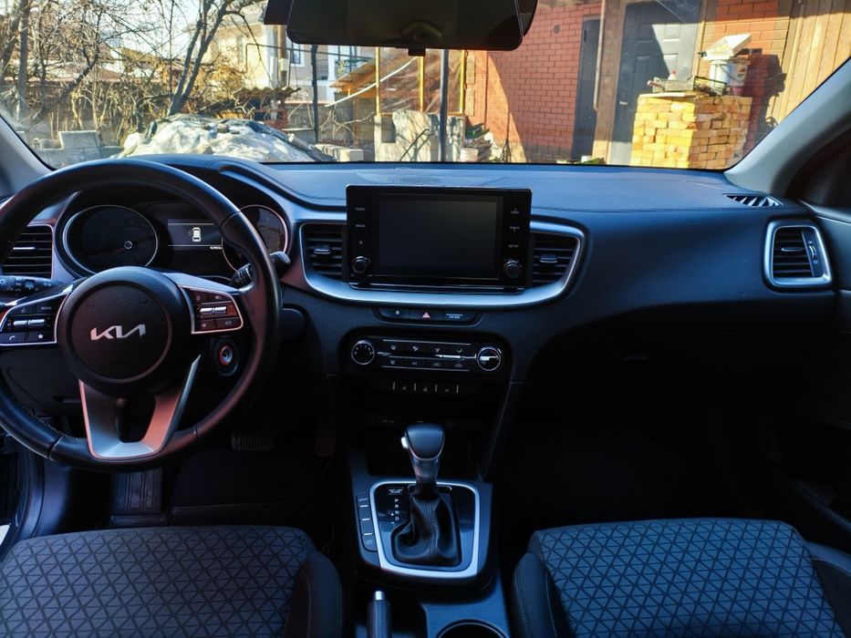 Kia ceed универсал  2024 года