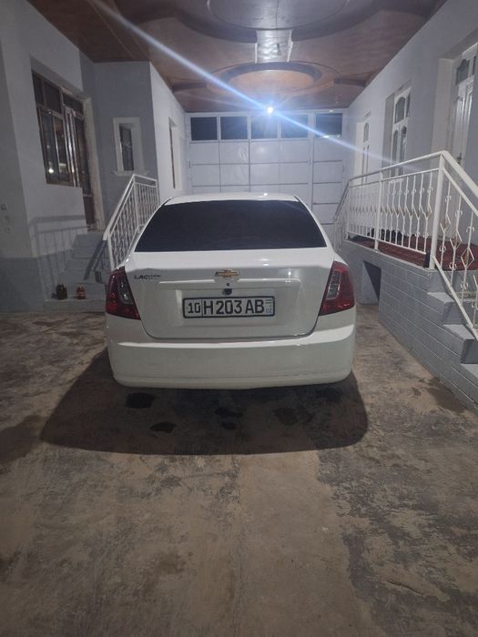 Srochna Jentra sotiladi