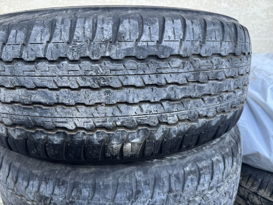 Продам резину 265/65/R18