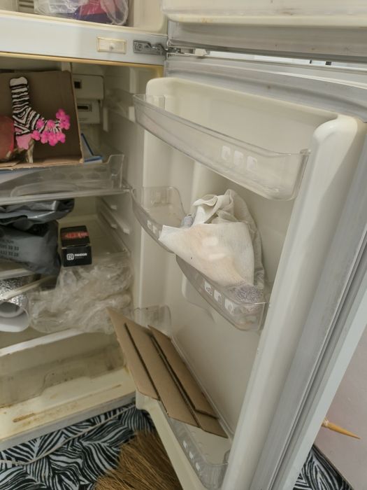 Холодильник сатылады