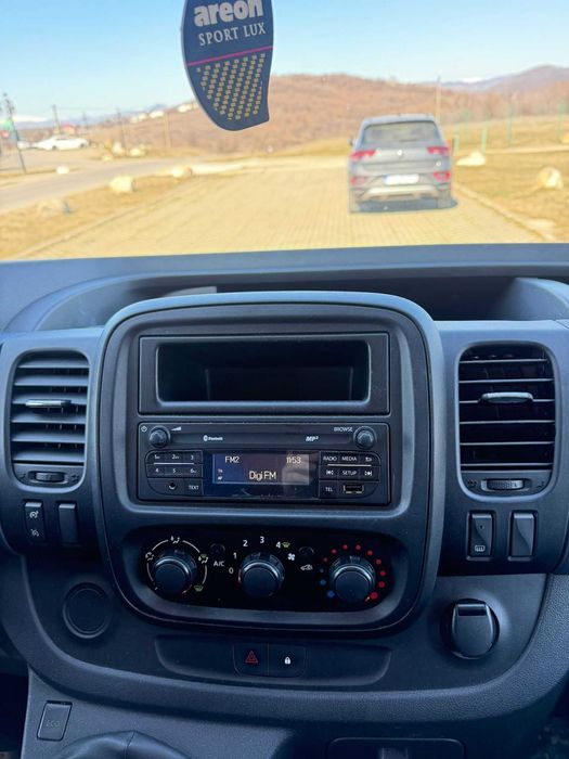OPEL Vivaro 2015 — imagine 5