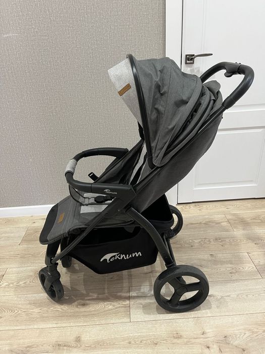 Продам прогулочную коляску