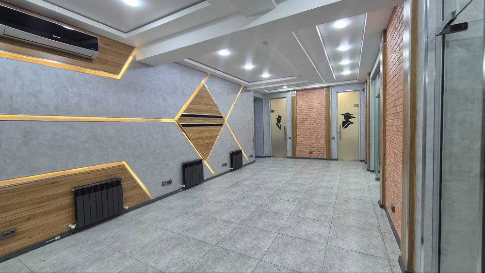 Сдаётся офис в БЦ  Яккасарайский район R25