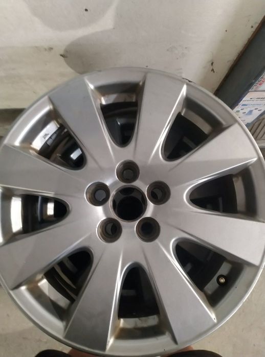 Продавам джанти за Тойота