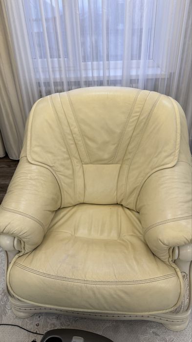 Продам диван в хорошем состоянии