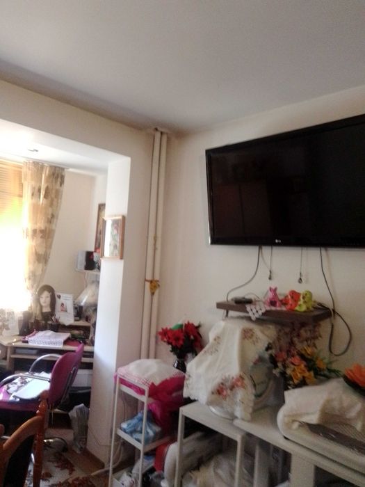 Дава стая от апартамент под наем на бул Христо Ботев