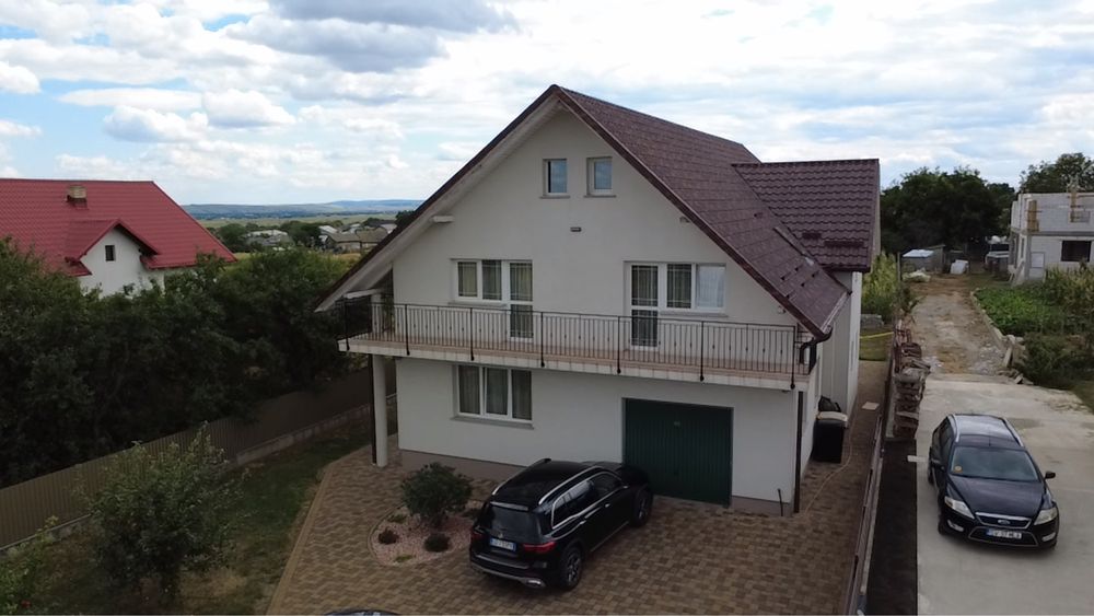 Vila de vanzare - Dumbraveni Suceava