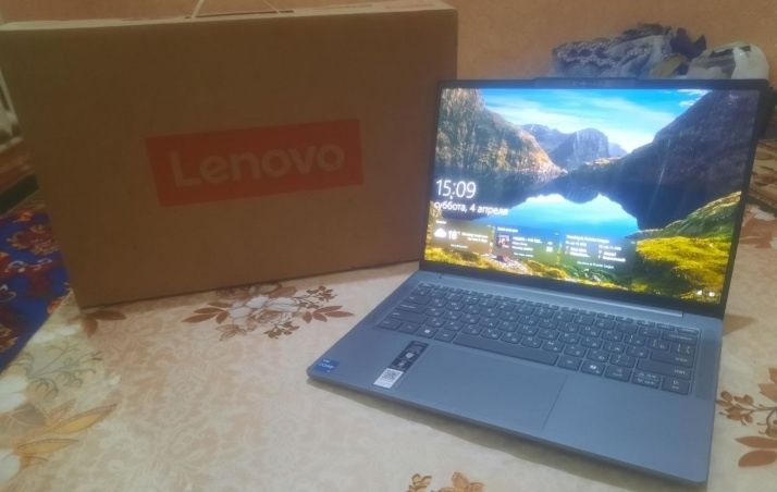 Notebook Lenova oled I5 13 Gen