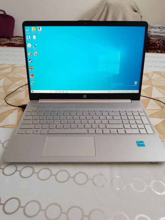 Ноутбуки сотилади срошний пул зарур