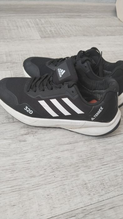 Adidas Terrex 320