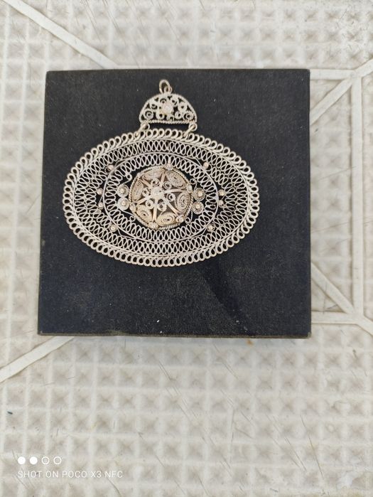 Старо сребърно бижу