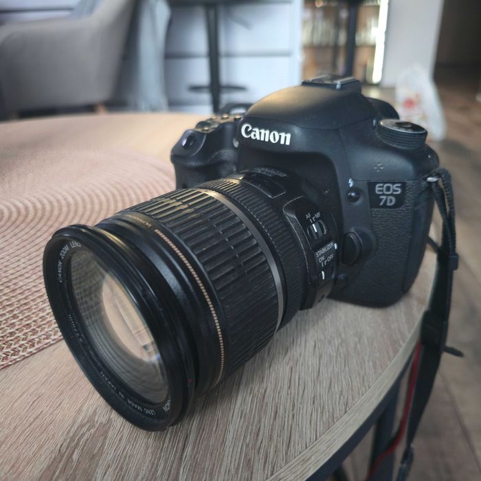 Canon EOS 7D Стартер Кит (обективи и светкавица)