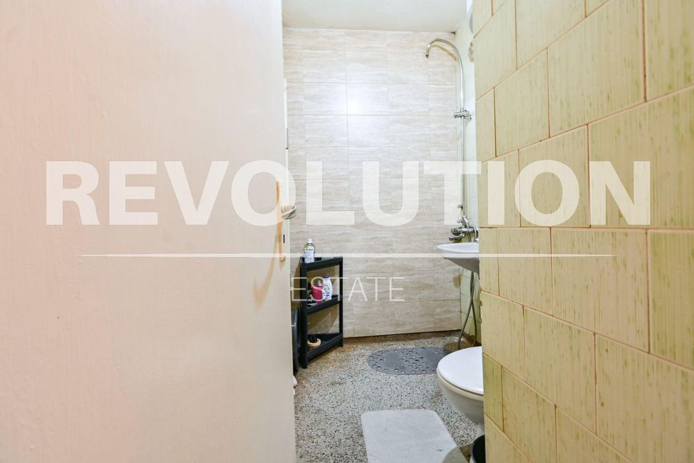 Едностаен апартамент в ж.к. Сухата река.