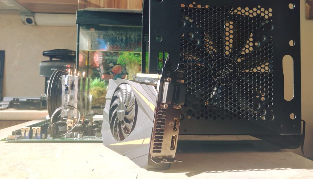 IM Computers (облужване на компютри, лаптопи и конзоли)