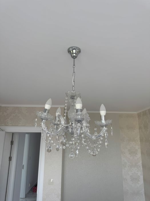 Полилей с камъни