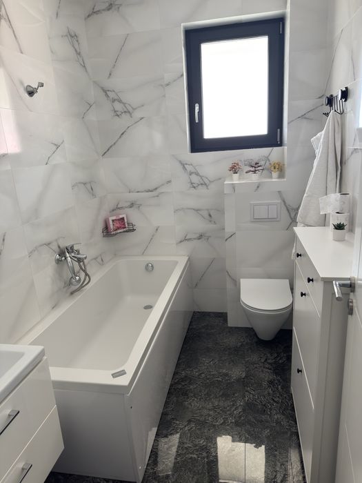 Vand apartament 3 camere - zona Traian( str Dr Gherter)