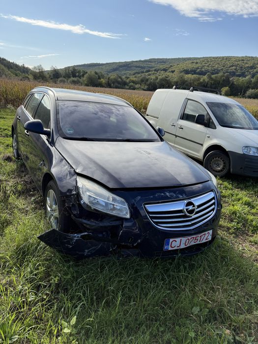 Dezmembrez piese opel insignia 2.0cdti