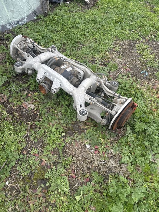 Заден мост за bmw e60/61 година на производство 2003година