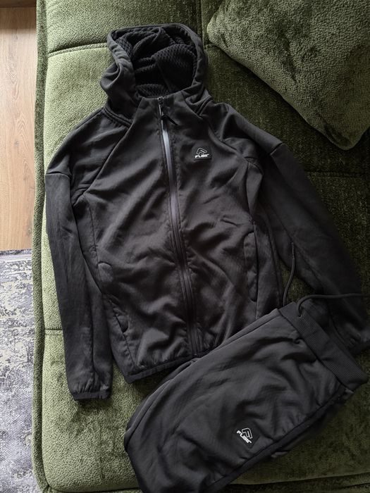 Дамски екипи ХС и С размер