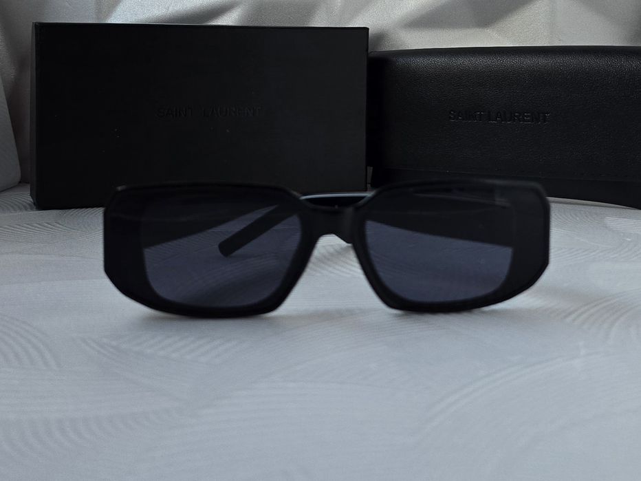 Дамски слънчеви очила правоъгълни 2 цвята черни