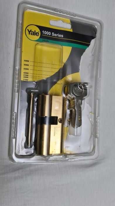 Butuc Yale cu 2 chei , yala , 70mm, ca nou