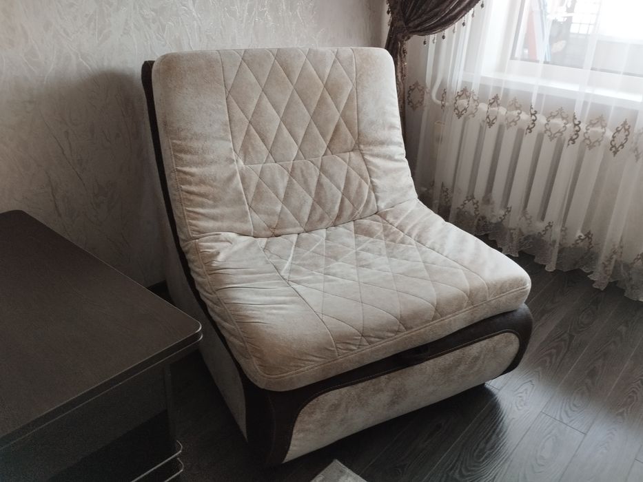 Кресло с подушкой