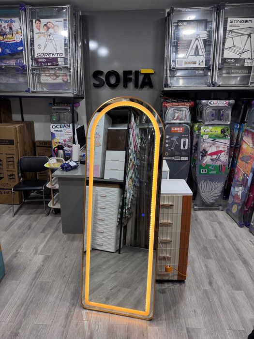 напольное арочное зеркало с LED-подсветкой