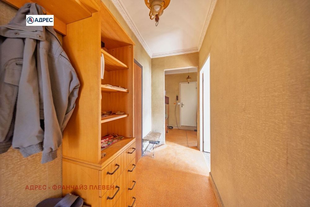 Продава се Двустаен апартамент в Плевен, Дружба 3 - 57 кв.м за 671 €/кв.м - Снимка #7