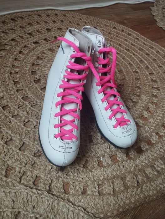 Спортивная обувь