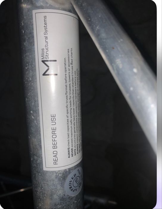 Tronsoane scena  lumini