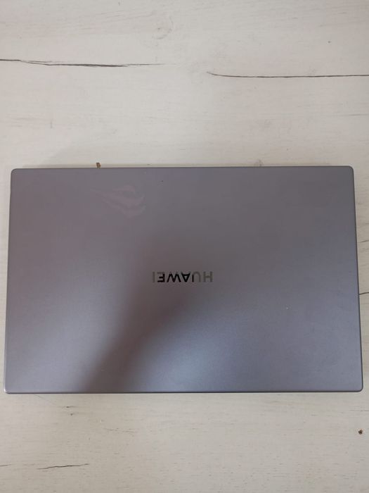 ноутбук huawei mate book d15
