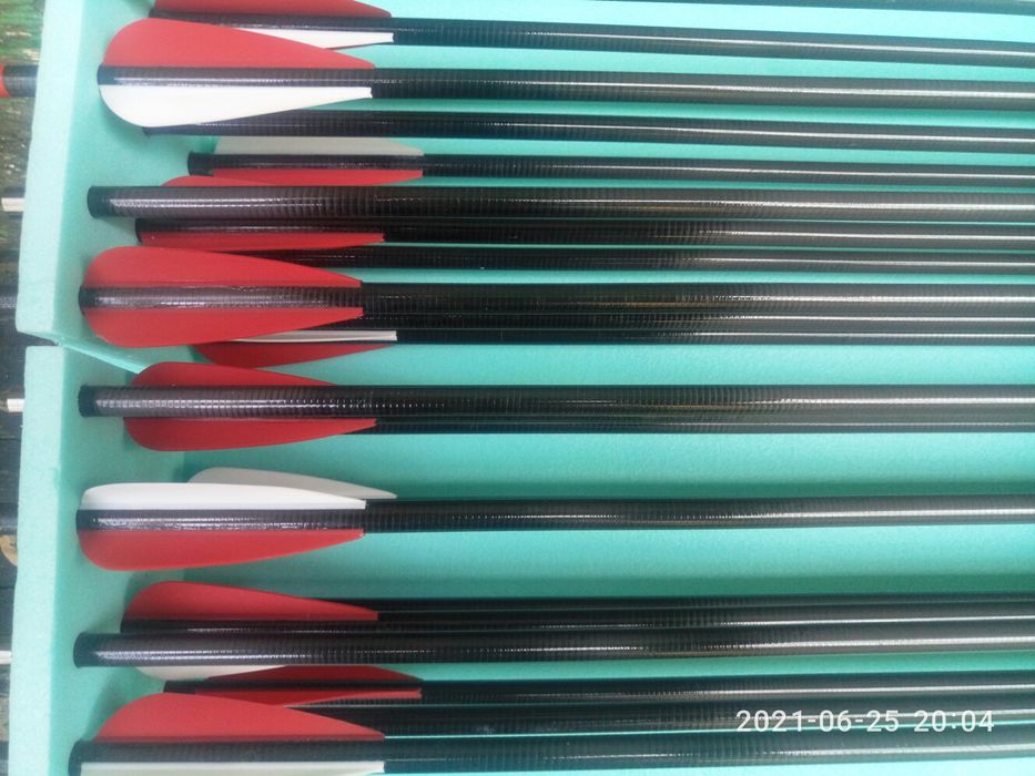 Продавам стрели карбонови за арбалет със сменяеми върхове