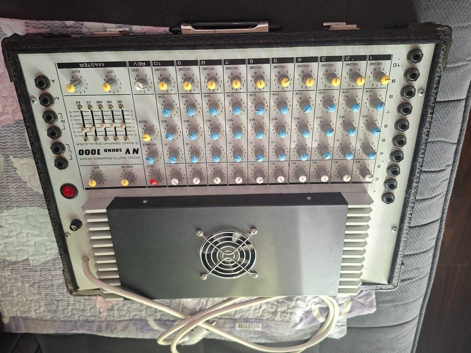 Усилитель микшер