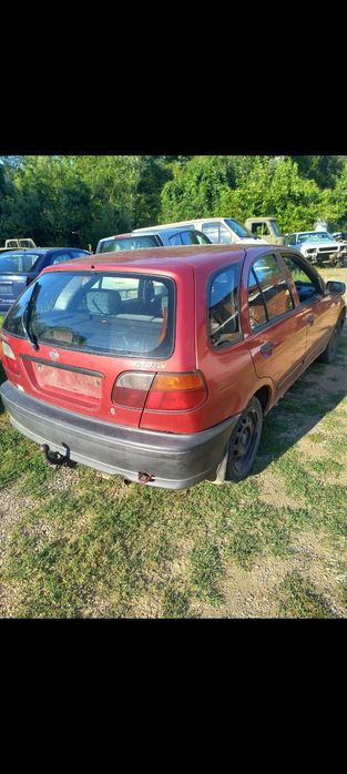 Продавам на части Нисан Алмера 2.0д