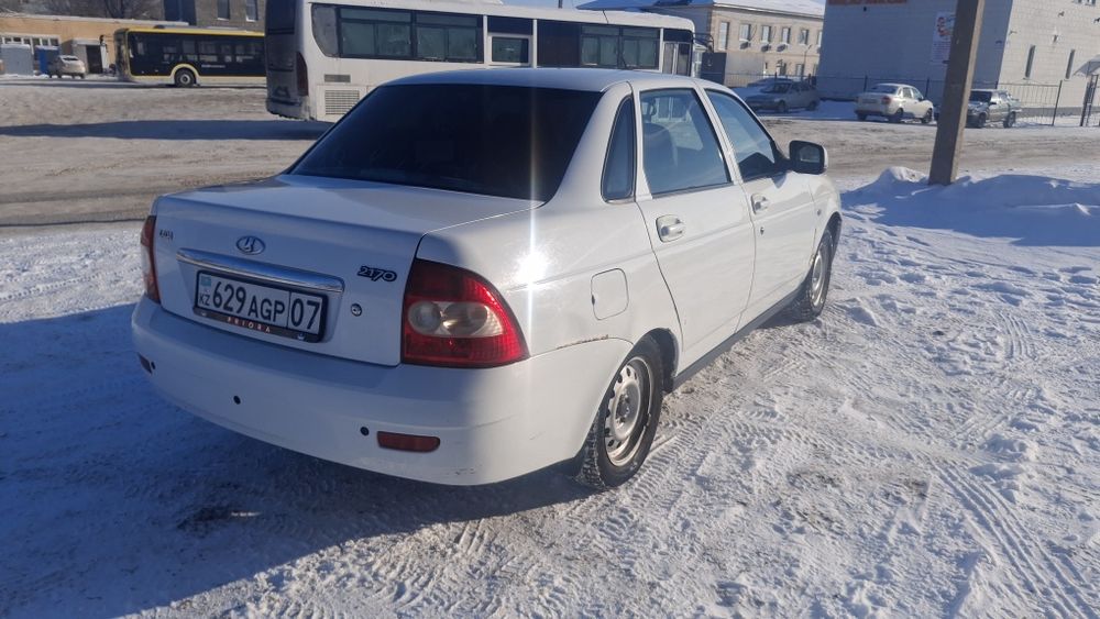 Продам ПРИОРА 2013