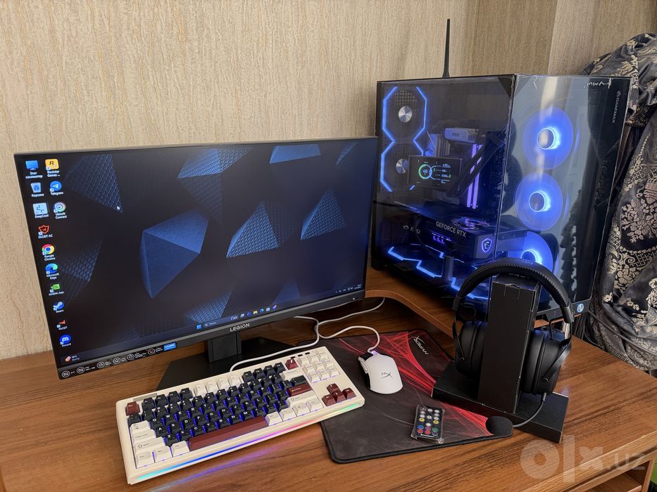 MSI RTX 5070 Gaming TRIO OC + RYZEN 7 7800X3D + 32 GB OZU
