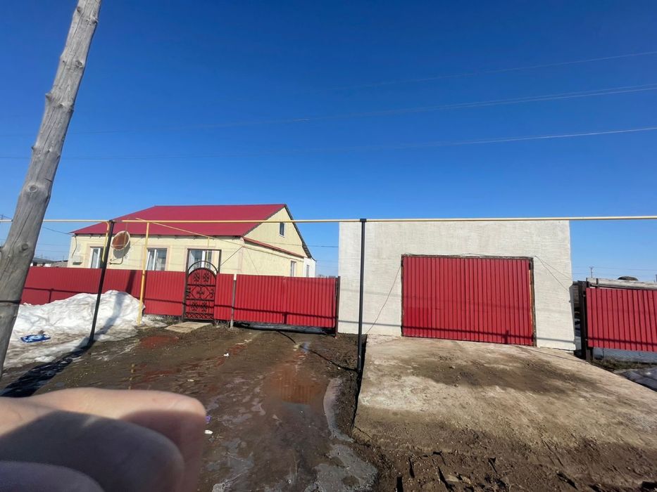 Болшой дом пос Белес