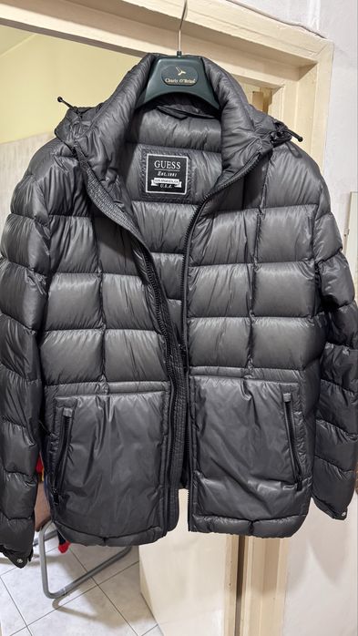 Geaca barbateasca cu  puf marca Guess