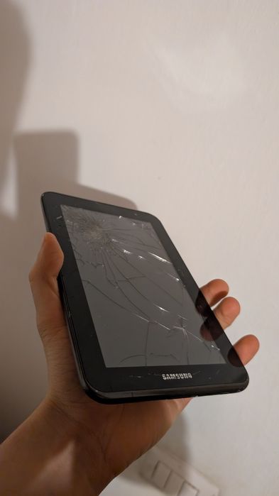 SAMSUNG Galaxy Tab 2 7.0 – tabletă funcțională, ecran spart