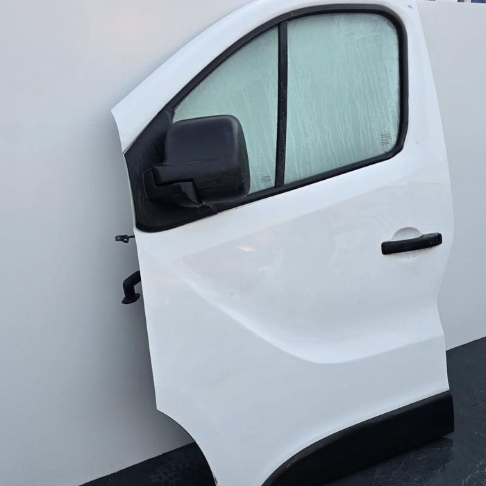 Portiera usa stanga fata dezechipata Renault Trafic 3