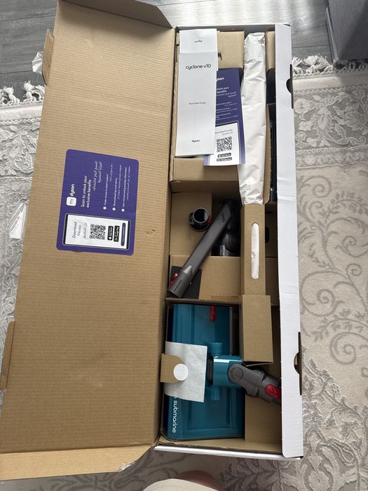 Dyson cyclone V10 submarine