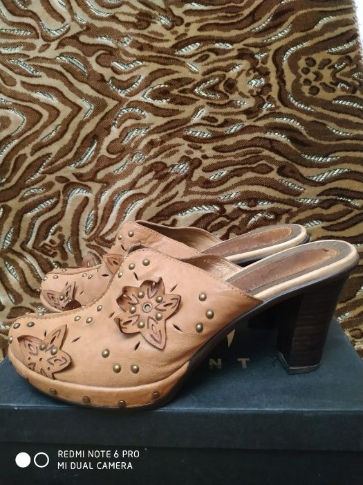 Туфли женские                         .