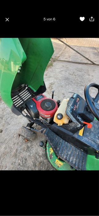 Tractoras gazon 13cai john Deer