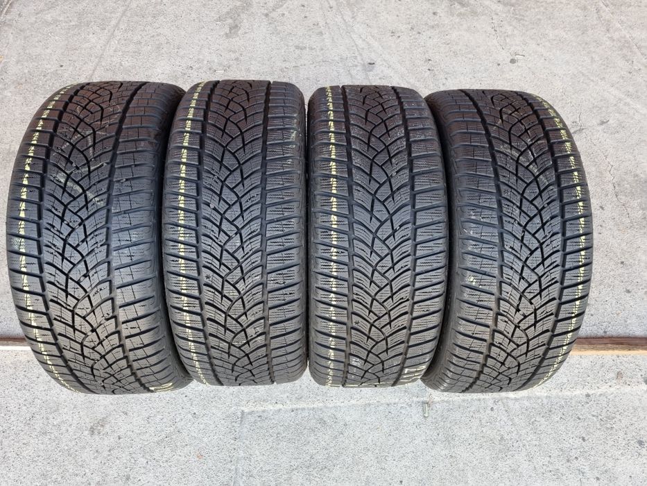 4 anvelope iarna ca si noi GOODYEAR 215/40/18 dot 2018 pret per bucata