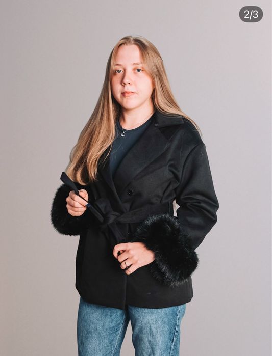 Черно палто от еко косъм